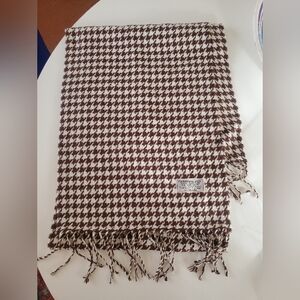 Brown and White Houndstooth Scarf Acrylic Cashmere Feel- New